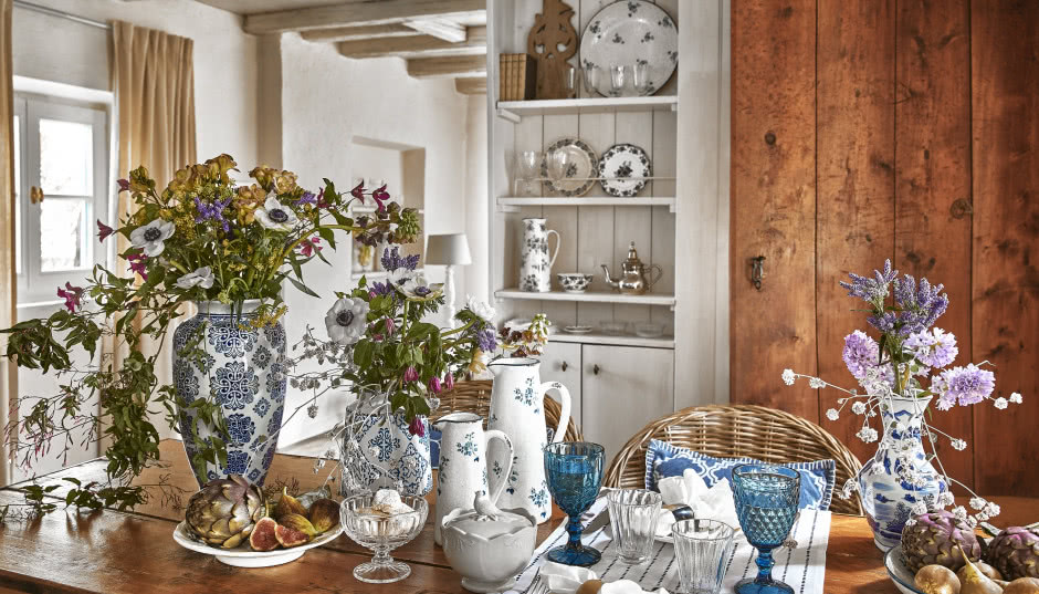 Przytulny styl cottagecore - jak dobrać meble i dodatki?
