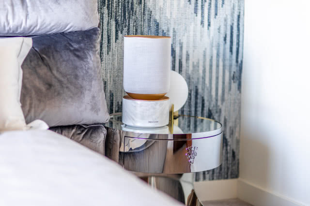 Bang & Olufsen to najbardziej zaawansowany system audiowizualny na świecie. Zestaw składający się z najnowszej generacji telewizora OLED i systemu głośników 5.1 