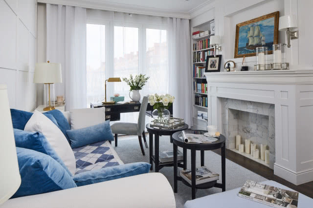 Portal kominkowy w salonie