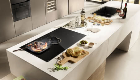Koniec z nudą w kuchni! Jak nowoczesna technologia łączy funkcjonalność z designem i ułatwia codzienne gotowanie
