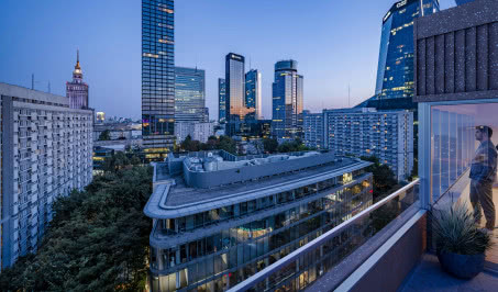 Światowa sztuka na Grzybowskiej 6A - nowa przestrzeń, gdzie historia spotyka luksus i artystyczną wizję Warszawy