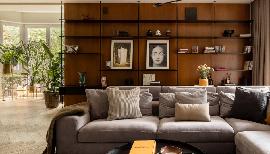 Perełka aranżacyjna: dom w pięknym stylu. Te wnętrza zamieniły właścicieli w domatorów