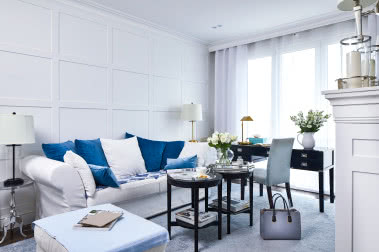 Kobieca kawalerka w stylu hampton