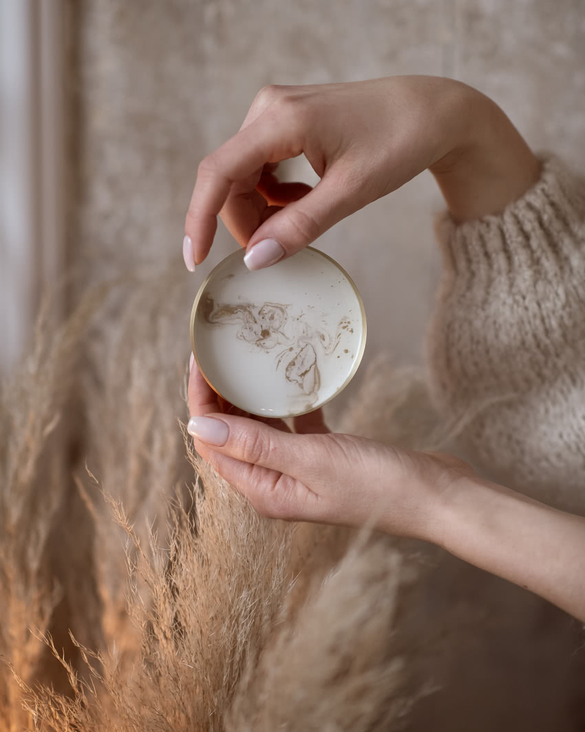 Każdy wzór na wieczku
jest niepowtarzalny,
bo...