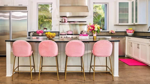 jadalnie w domu Barbie