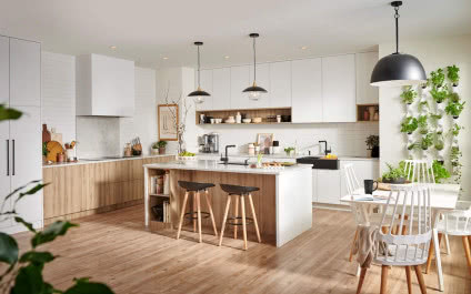 Jak urządzić kuchnię w stylu skandynawskim? Inspiracje na styl skandynawski prosty i przytulny
