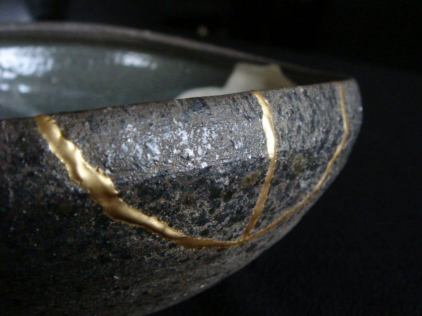 Misa dekoracyjna Kintsugi, proj. Yamakyu Japan