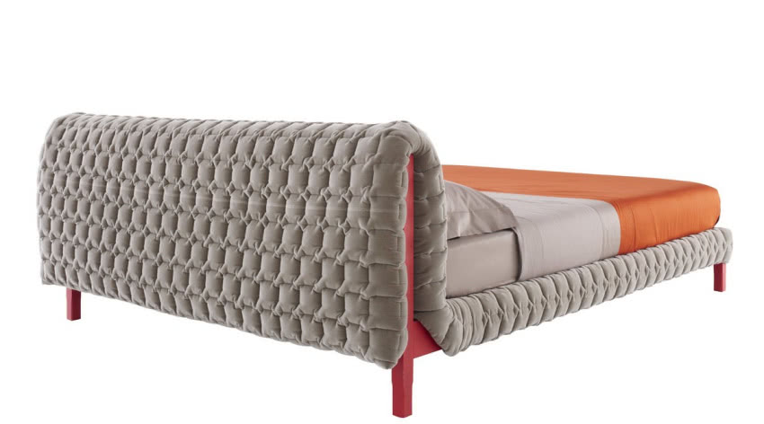 Pikowana rodzina
Fotel i łóżko stanowią dalszy...