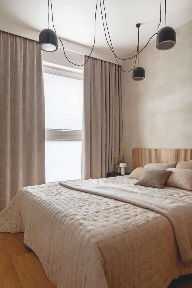 beżowa sypialnia aranżacja