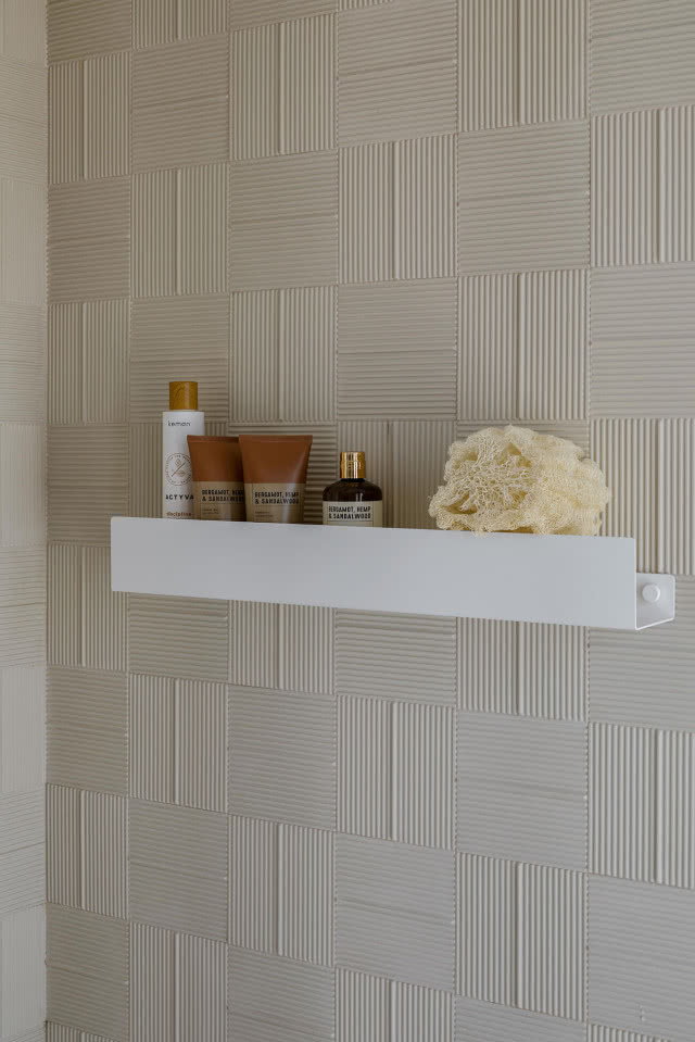 płytki strukturalne pod prysznicem