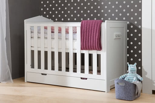 Niemowlęce łóżeczko, na przykład, z czasem...