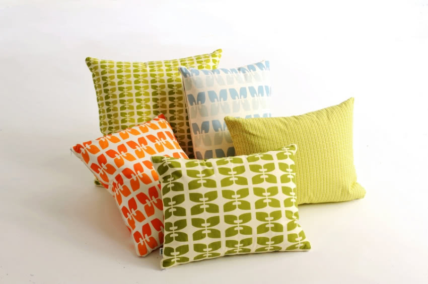 Poduszki z tkanin, których motywy przywodzą na...