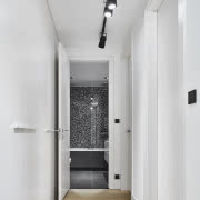 Stół Kristalia, krzesła
Vitra, lampa...