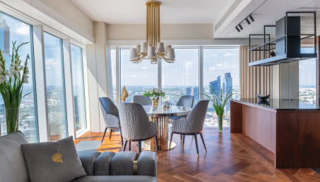 Luksusowy apartament w Warszawie przy Złotej 44 w stylu glamour