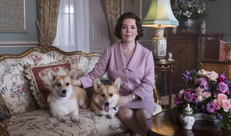 Królewskie wnętrza z serialu "The Crown" - po śmierci królowej serial chętniej wyszukiwany!