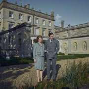 Serialowa księżna Diana (Emma Corrin) w...