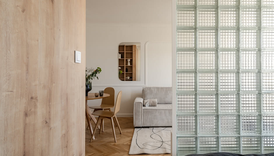 Warszawskie mieszkanie w kamienicy. Każdy może je wynająć!