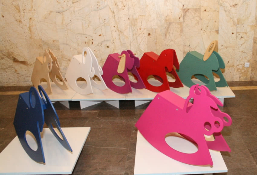 Patatay - drewniane bujane zabawki. Proj. Iwona...