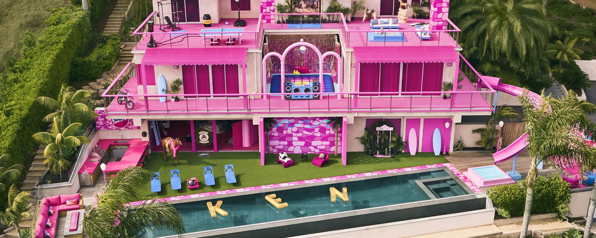 W Malibu powstał dom Kena i Barbie! Można go wynająć przez airbnb!