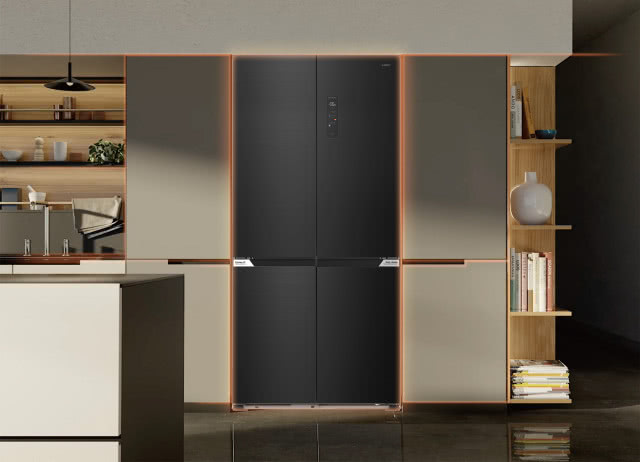 Kuchnia w idealnej harmonii. Odkryj lodówki Multidoor Slot-in - technologię, która wtapia się w design