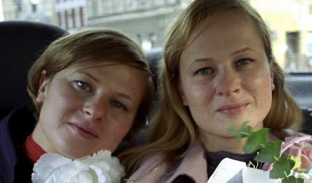 Dziergane meble. Grupa Monomoka