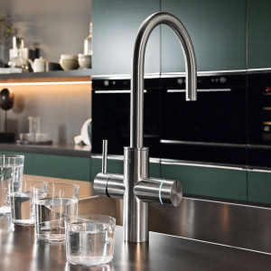 Baterie z filtrem wody: raz spróbujesz i nie wrócisz do wody butelkowanej