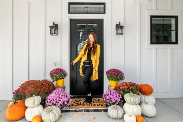 Dom ozdobiony dyniami