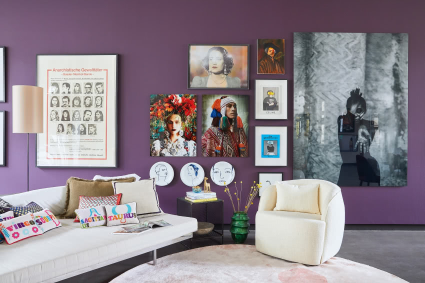 Fiolet nazywany jest kolorem władców,
a przez...