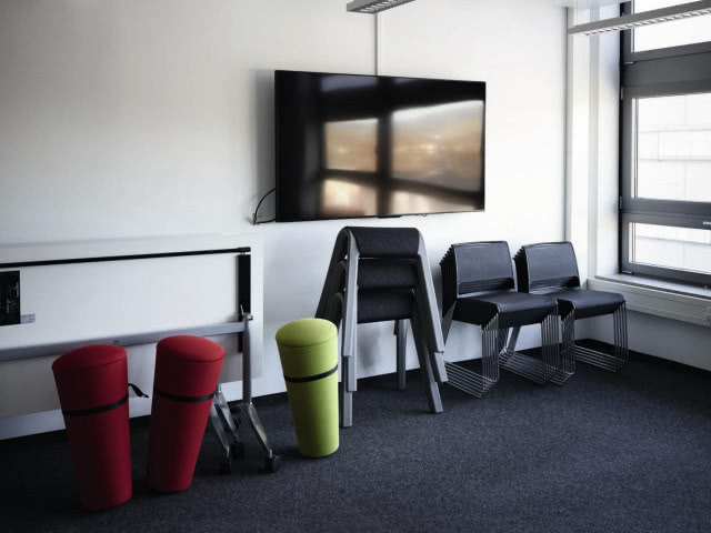 Kolorowe siedziska do biura