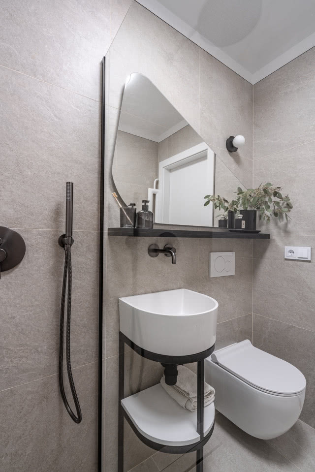 Szara łazienka aranżacja