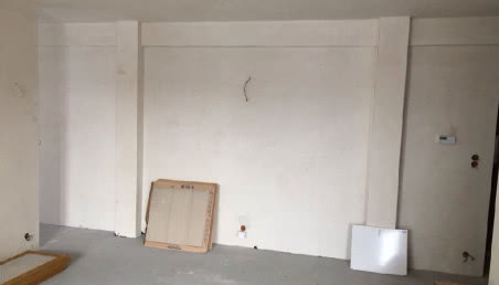 Dekoracja ściany w salonie