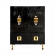 Komoda Crawford, Jonathan Adler