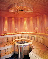 Drewniana sauna z piecem sterującym wilgotnością powietrza