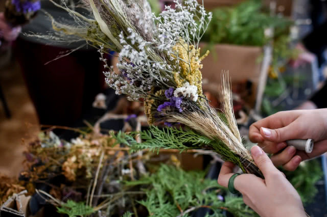 kwiaty suszona palma wielkanocna DIY