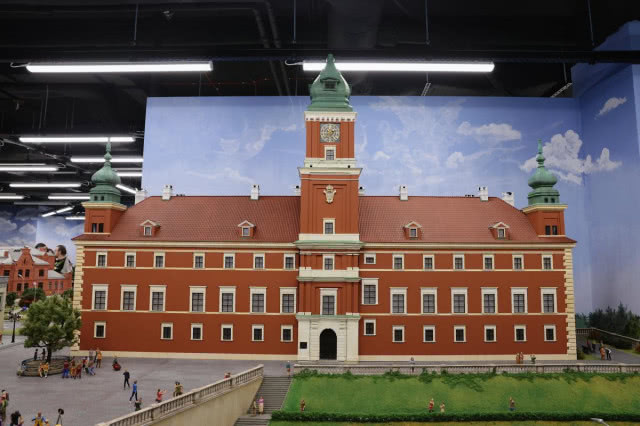 zamek królewski w miniaturze