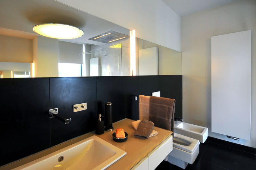 Łazienka przy sypialni właściciela.