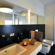 Nowoczesna architektura i widok na Tatry