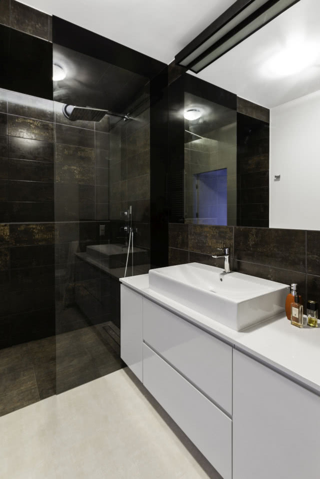 Surowe piękno loftu na warszawskim Mokotowie