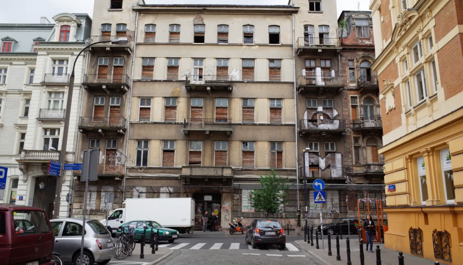 Wiemy jak wygląda fasada kamienicy Foksal 13 po rekonstrukcji! Detale zachwycają jak przed laty!