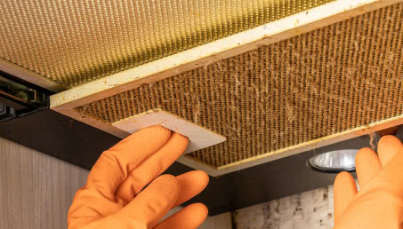 Czyszczę okap kuchenny bez środków chemicznych. Wystarczy ta prosta metoda