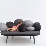 Chantilly (Ed. Moustache) to tańcząca na długich...