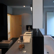 Nowoczesna architektura i widok na Tatry