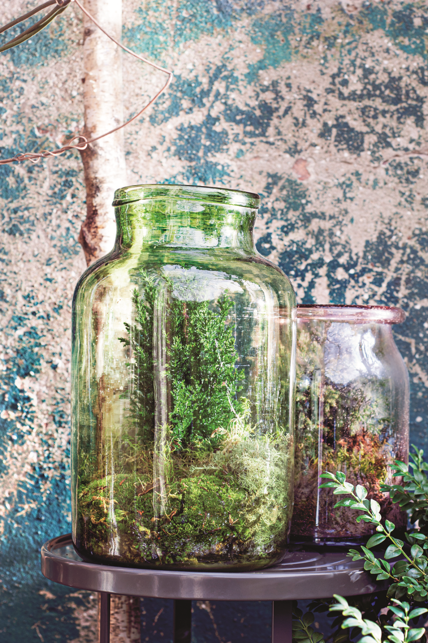 Mech na dnie naczynia
sprawia, że...