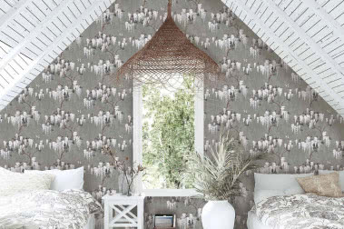 Sypialnia na poddaszu ze skosem - intymna przestrzeń czy wyzwanie?