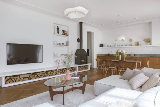 salon z jadalnią i kuchnią aranżacja