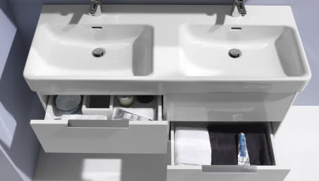 Wiele opcji i funkcjonalność mebli Pro Laufen projektu Petera Wirza