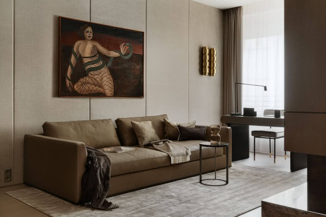 tapicerowane ściany w salonie