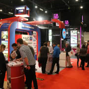 Na zwiedzających oprócz bogatej oferty...