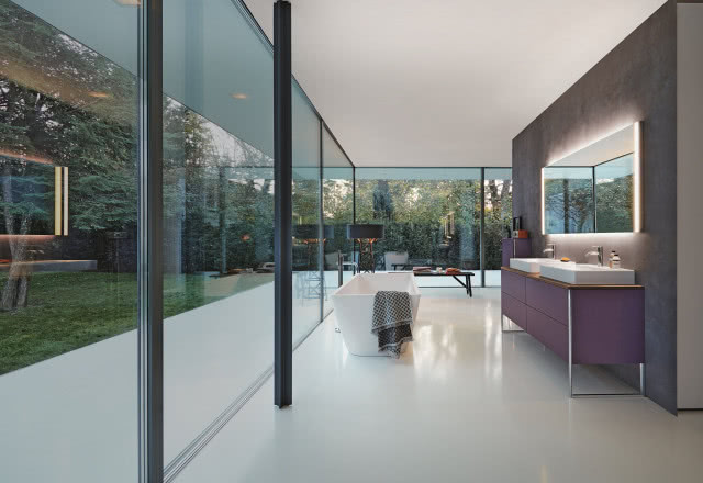 Nowoczesna łazienka z oświetleniem ledowym.