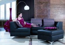 Czarna elegancja nowoczesnych sof 